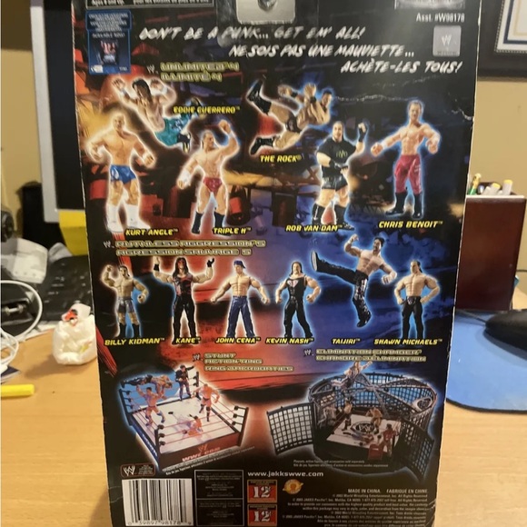 WWE JAKKS PACIFIC  TRIPLE H Rare!!!!! - Picture 5 of 9